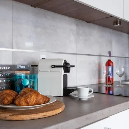 City Apartments Warsaw شقة وارسو